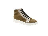 Slight Sneaker braun mit Lammfell